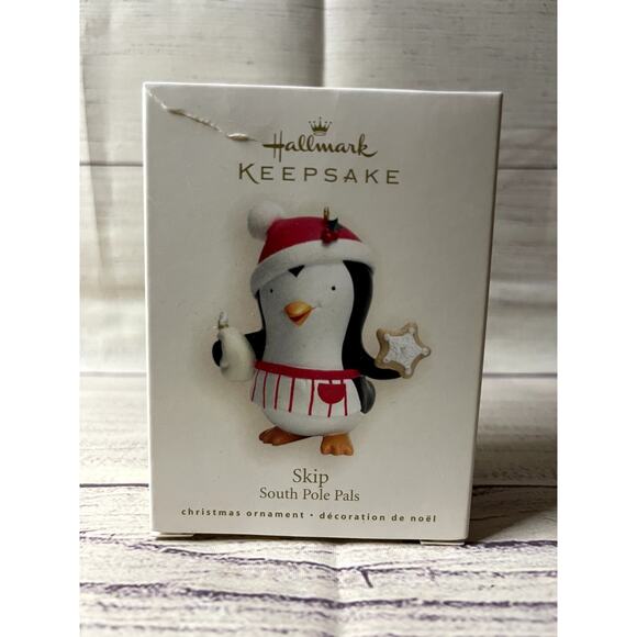 Hallmark Keepsake Ornament South Pole Pals Skip 2007 with original box - Picture 1 of 9